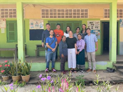 Faculty members go the extra mile to give students extraordinary study abroad experiences