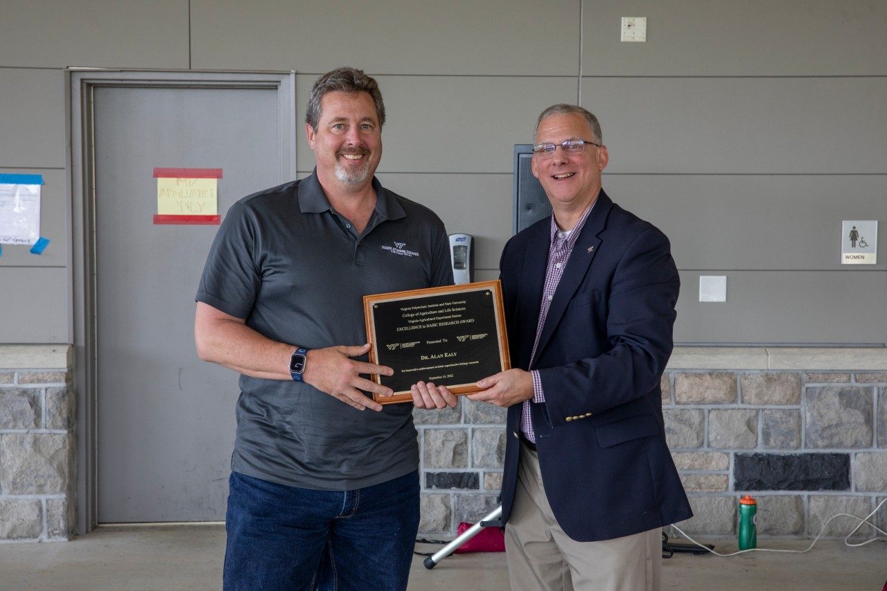Dean Alan Grant with Dr. Alan Ealy, 2022 CALS Excellence in Basic Research Award Recipient
